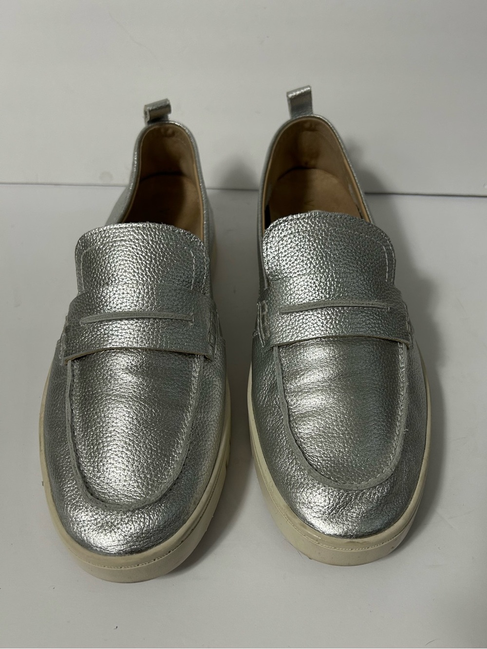 Vionic Chantel Metallic Silver Leather Penny Loafers Womens 10 Orthotic Slip On - Picture 7 of 12
